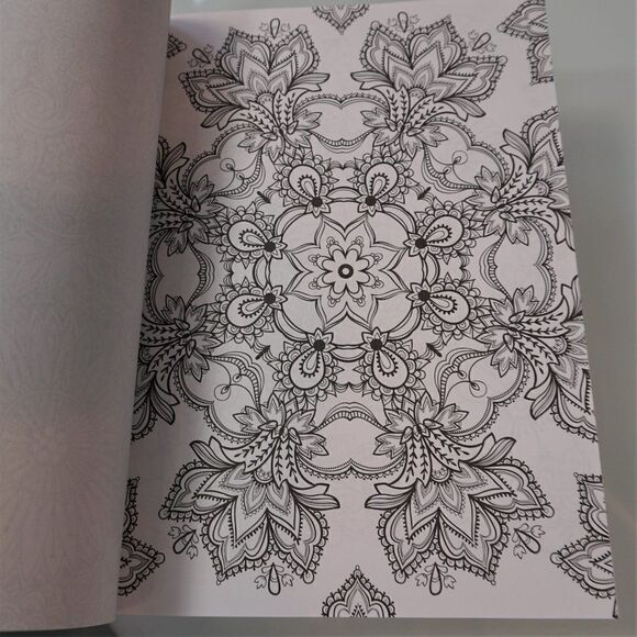 Color Creatives Book Peaceful Patterns Coloring To Relax And Soothe - Picture 6 of 9